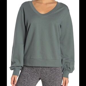 Z by Zella > Triangle > Sweatshirt > S